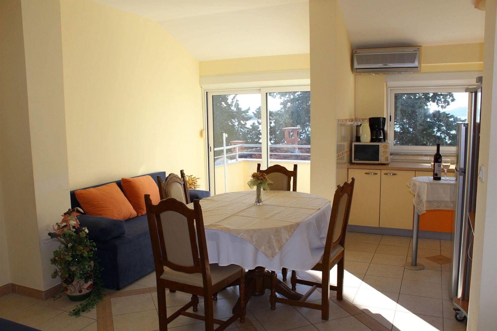 Diklo Beach Rooms-Adults Only Zadar Bagian luar foto